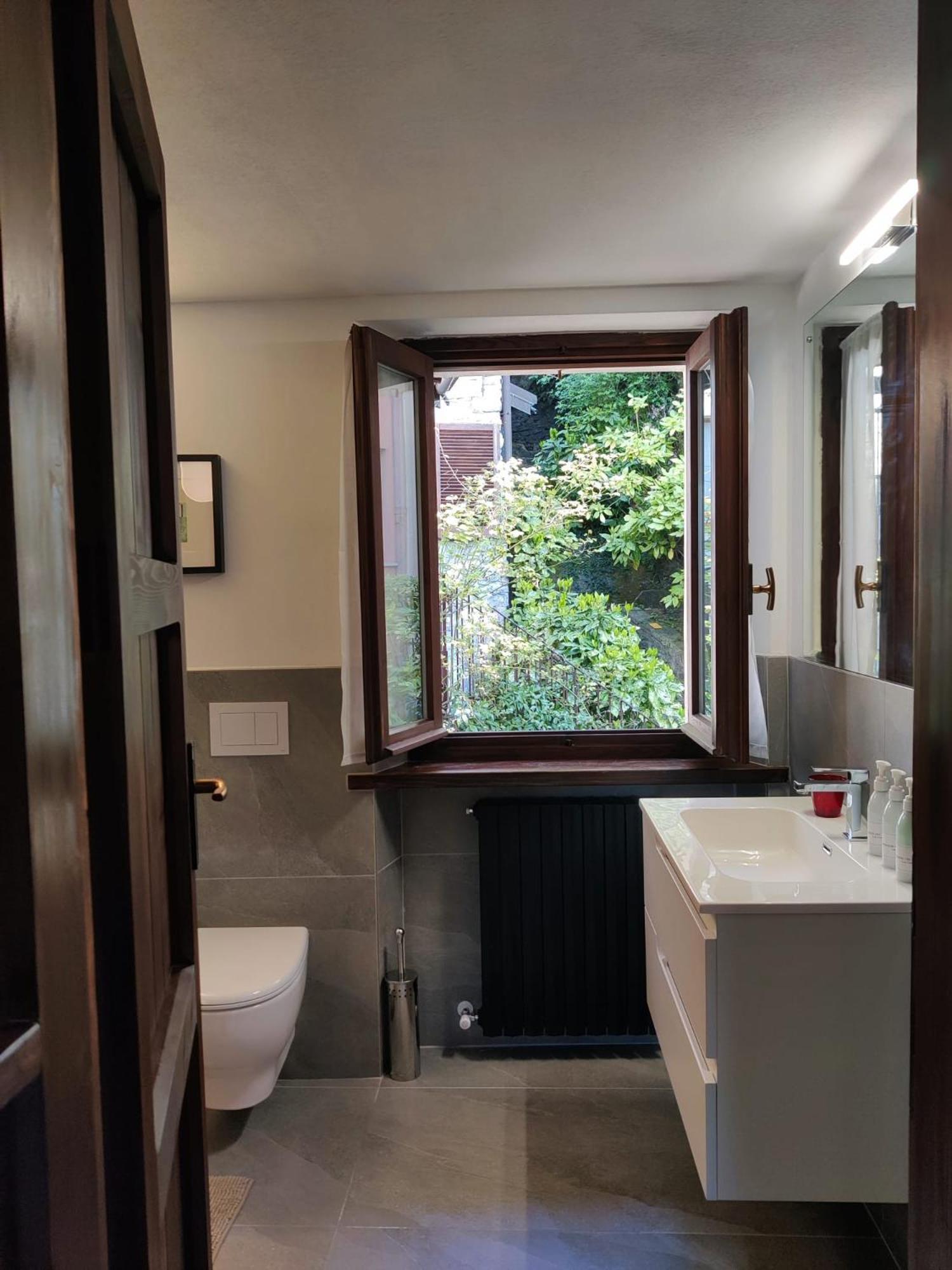 Window On The Lake Varenna Exterior photo